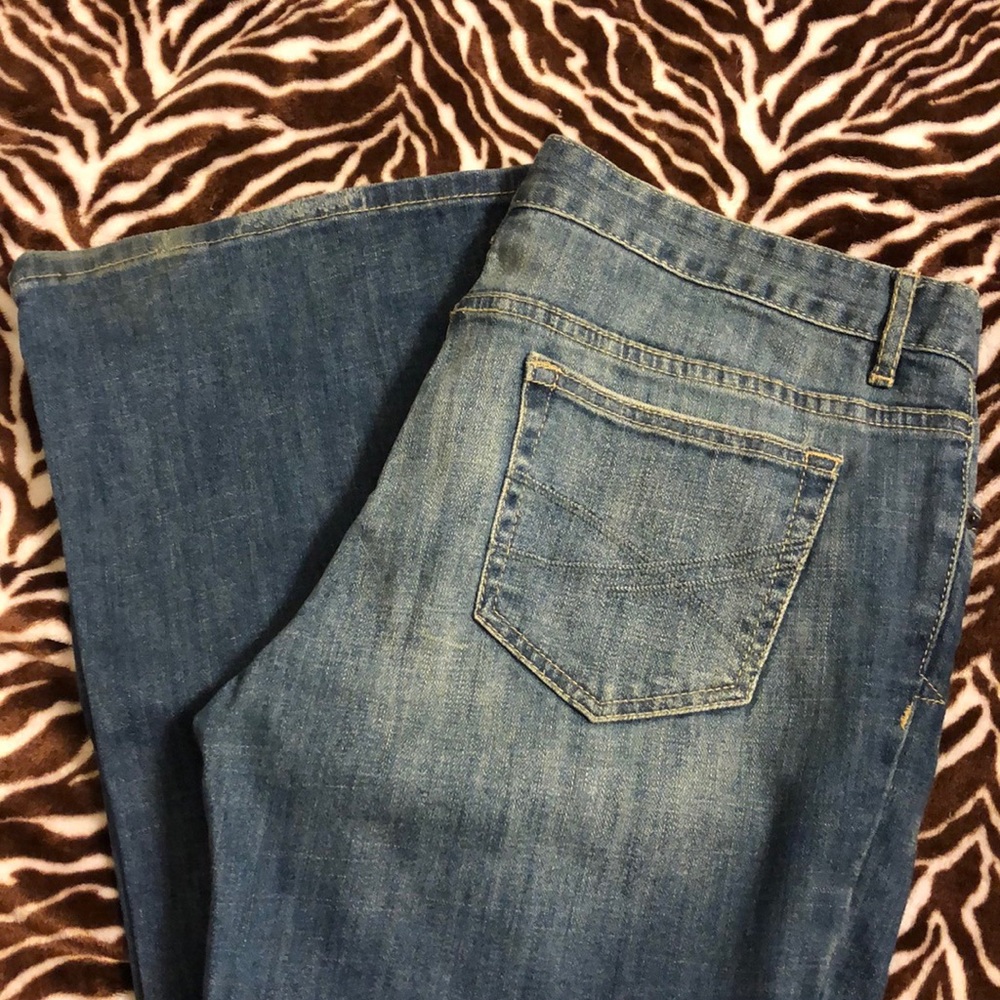 Aero jeans NWOT! Make me an offer ❤️🌹